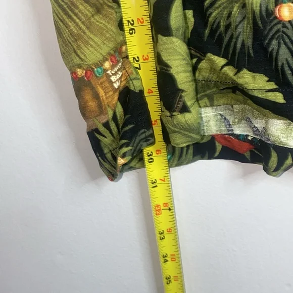 🌙Vintage Tommy Bahama Christmas Toucan Parrot 100% silk Hawaiian Men’s Shirt! - Picture 5 of 10